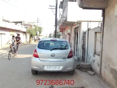 Hyundai i20 Silver Hatchback Car