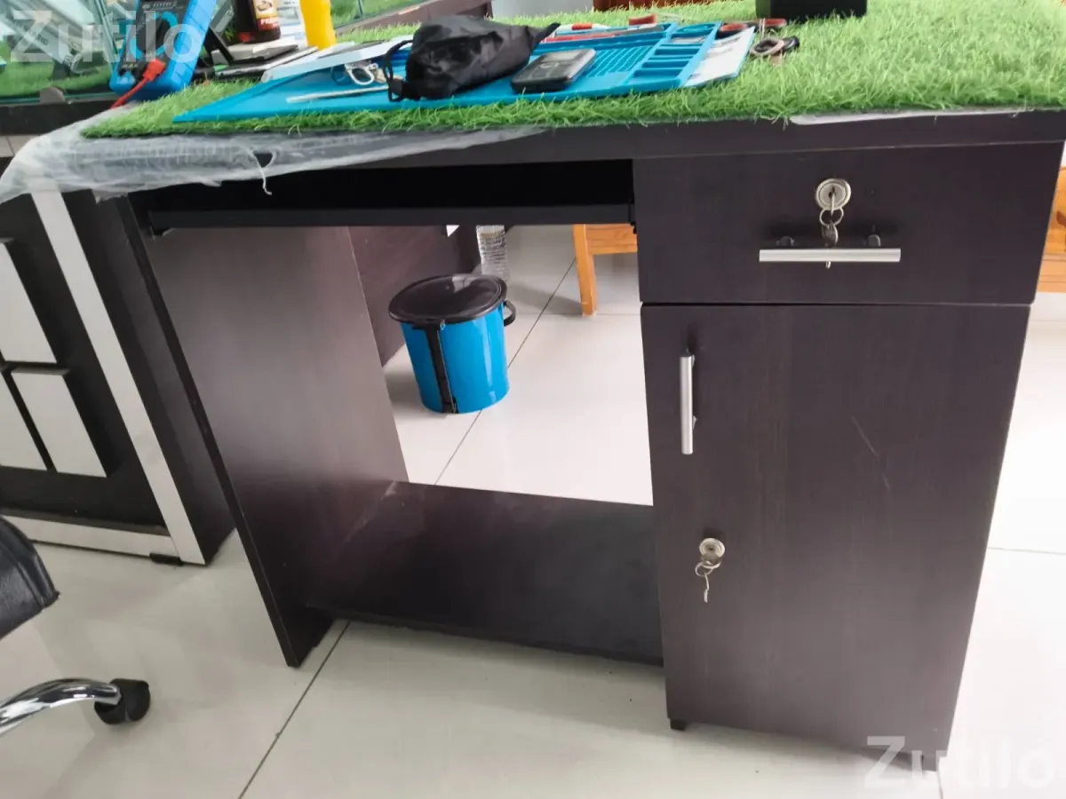Study/Computer table - Office Furniture - Gandhinagar City - Image 4