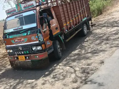 2010 Eicher 10.80 Cargo Truck 2010 Eicher 10.80 Cargo Truck