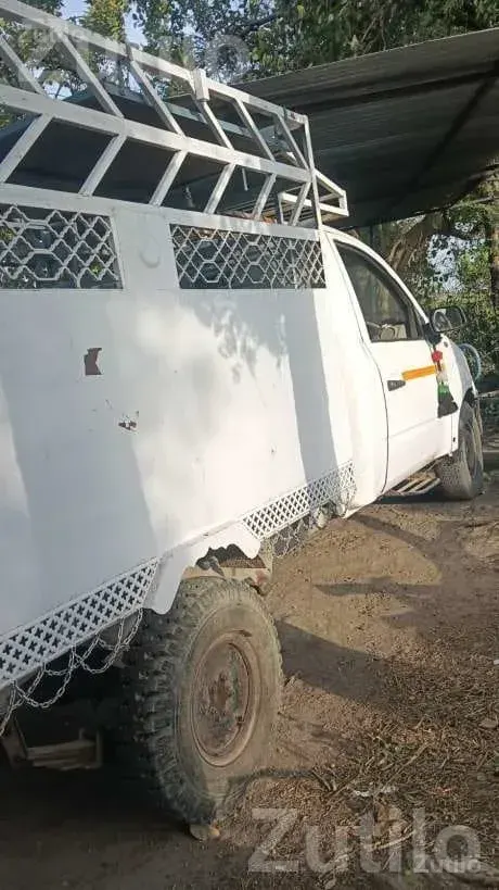 Mahindra Genio SC 2WD Pickup 2012 - ટ્રક અને લોરી - હિંમતનગર - Image 3