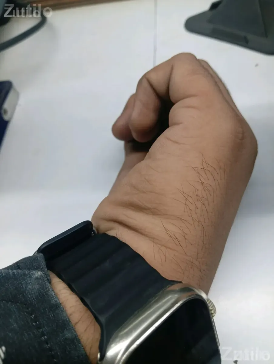 Used Smart Watch with Black Strap - Smart Watches - Lathi - Image 3