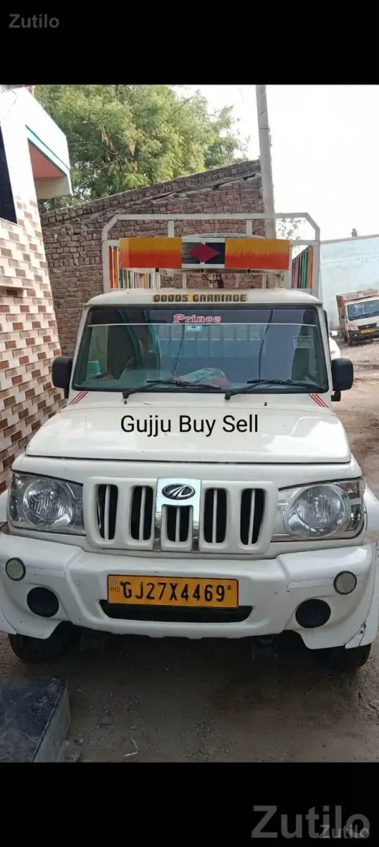 Mahindra Bolero Maxi Truck Plus White - Cars - Kadi - Image 3