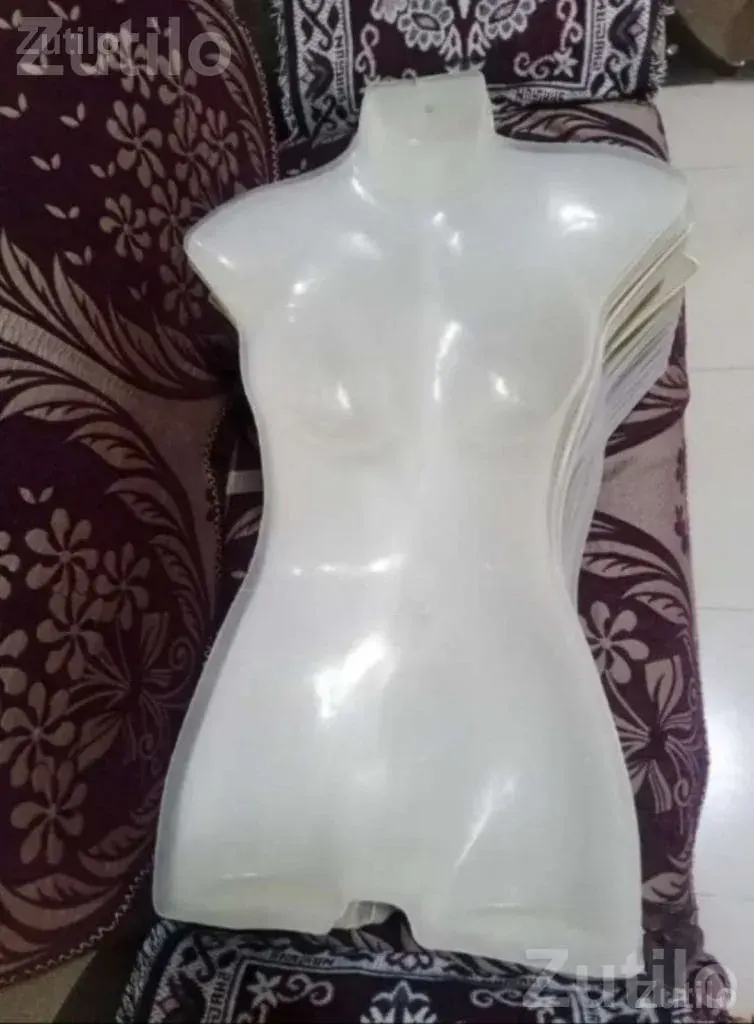 White Female Clothing Display Mannequin - ઓફિસ સાધનો અને સપ્લાય - જુનાગઢ - Image 3