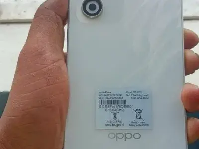 Oppo Smartphone White Color Oppo Smartphone White Color