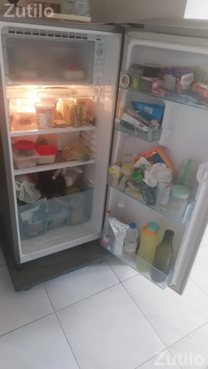 Samsung 185 L Single Door Refrigerator - Refrigerators - Surat City - Image 3