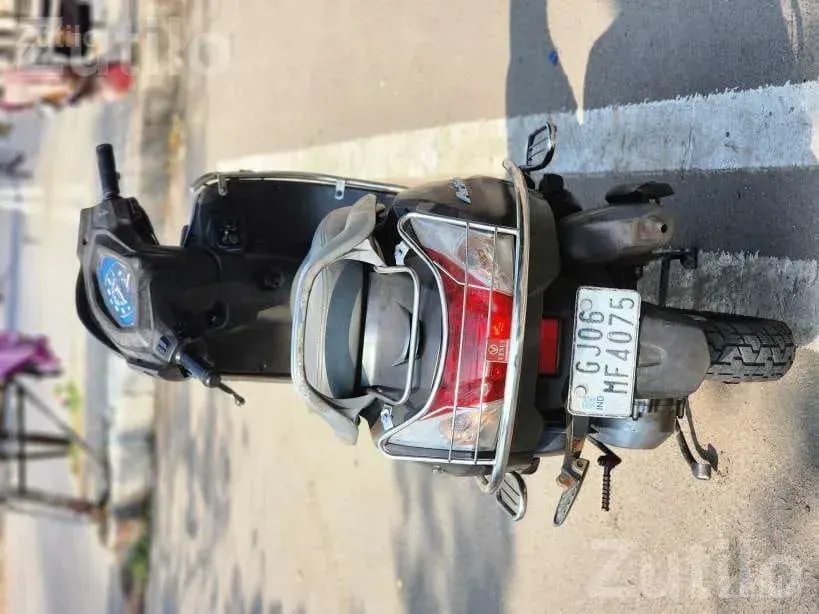 Honda Activa 5G 2019 Scooter - Bikes - Surat City - Image 2