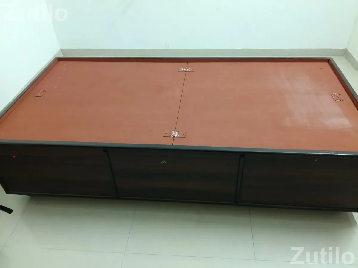 Single bed(shety) - Beds & Mattresses - Ahmedabad City - Image 2