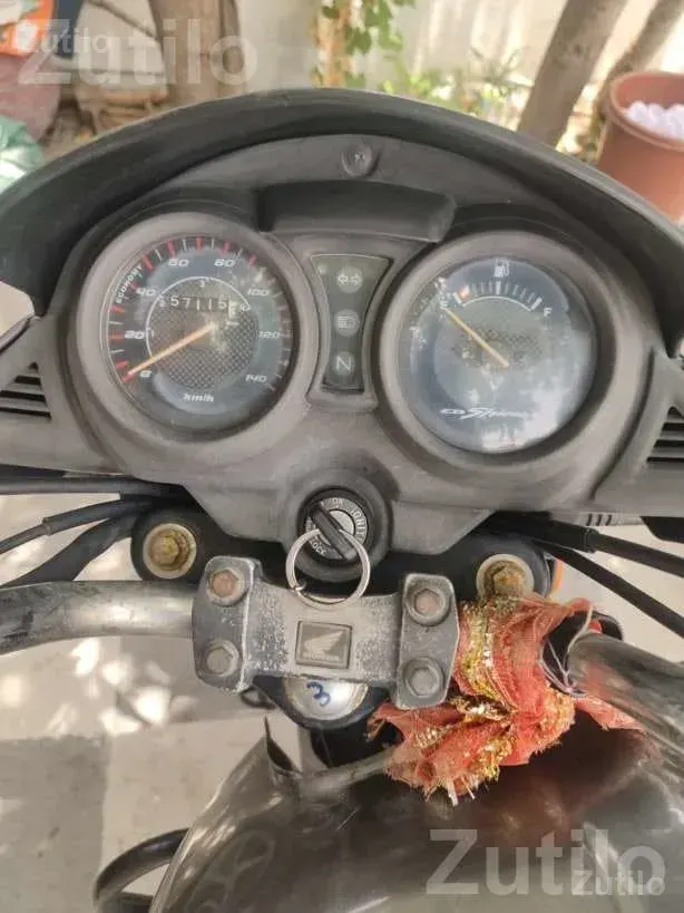 2017 Honda Shine Motorcycle for Sale - બાઇક્સ - જામજોધપુર - Image 5