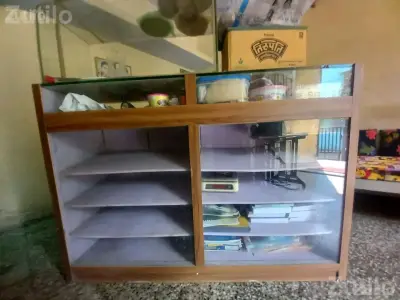 Glass Door Storage Cupboard 5.6 x 4 Ft
