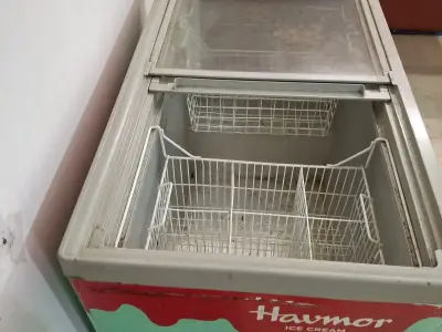 Havmor Ice Cream Display Freezer Havmor Ice Cream Display Freezer