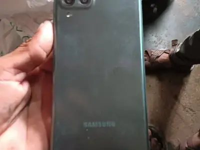Samsung quad camera smartphone Samsung quad camera smartphone
