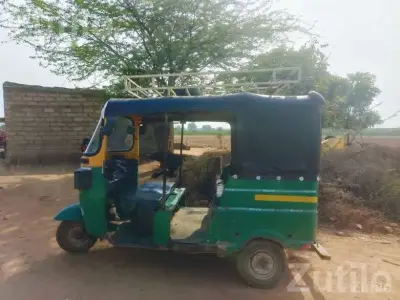 2018 CNG Auto Rickshaw Single Owner 2018 CNG Auto Rickshaw Single Owner