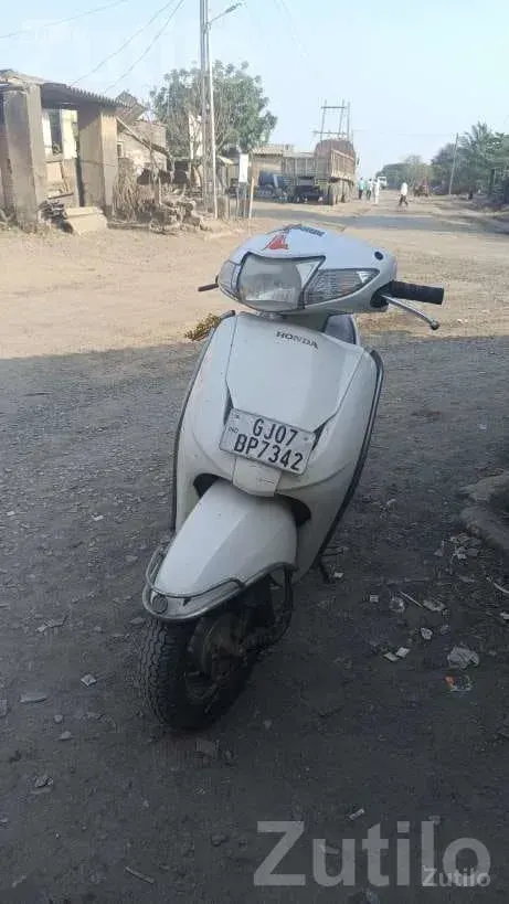 2013 Honda Activa 2 Scooter - Bikes - Jafrabad - Image 3