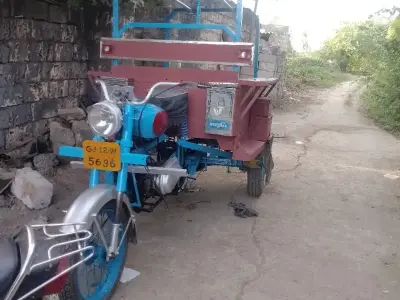 Used Cargo Three Wheeler 7.5 HP 2002