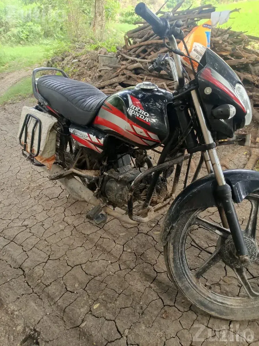 Hero Honda CD Deluxe Motorcycle for Sale - બાઇક્સ - સુત્રાપાડા - Image 2