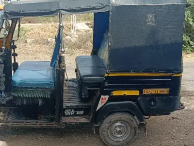 Piaggio Auto Rickshaw 2014 Model Piaggio Auto Rickshaw 2014 Model