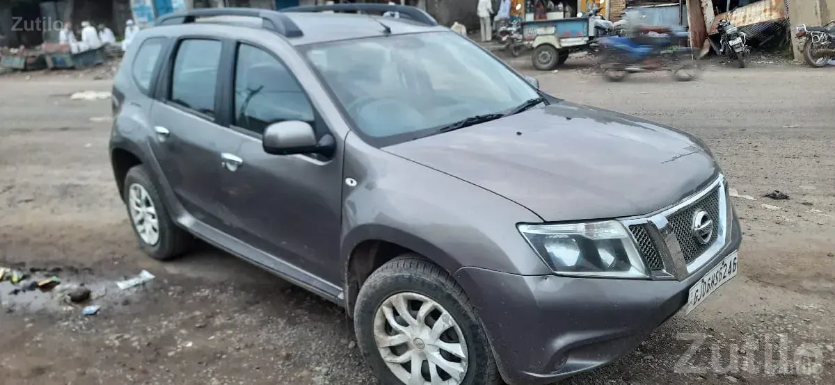 Nissan Terrano 2015 Used SUV Car - કાર - ખંભાળિયા - Image 1