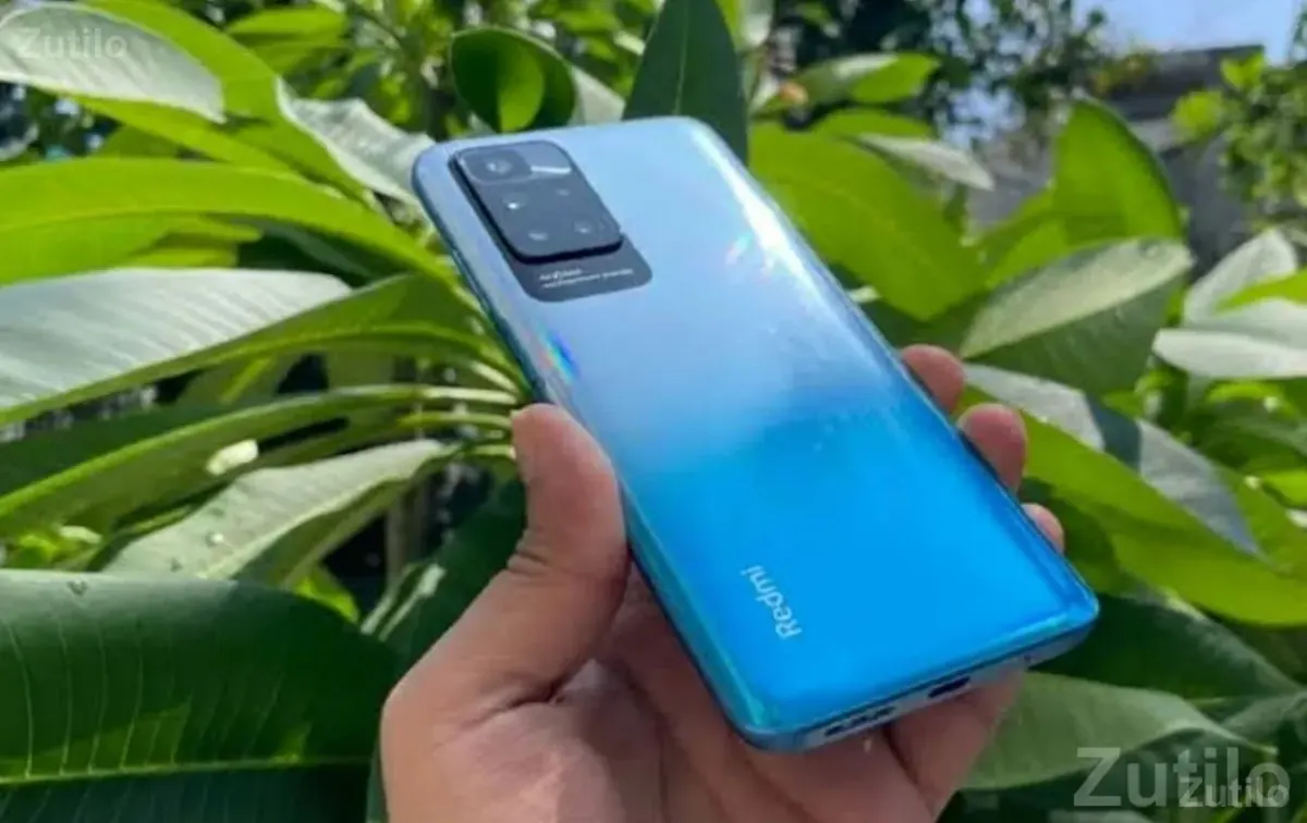 Redmi Blue Gradient Phone – Like New - મોબાઇલ ફોન - જુનાગઢ - Image 2