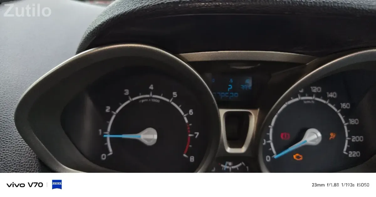 FORD EECOSPORT TITANIUM - કાર - જામનગર શહેર - Image 4
