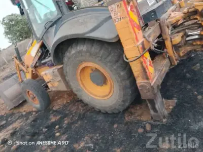 CASE 2011 Backhoe Loader with New Battery