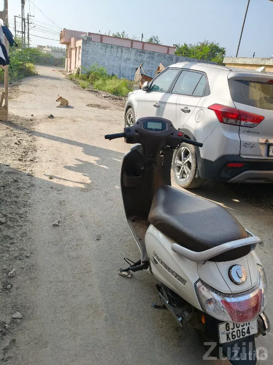 Suzuki Access 125 Scooter for Sale - Bikes - Bhanvad - Image 3