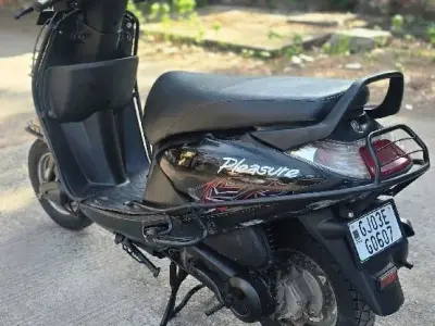 Hero Pleasure 2011 Scooter for Sale Hero Pleasure 2011 Scooter for Sale