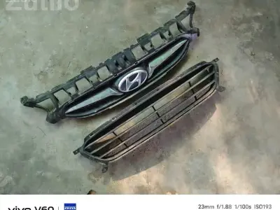Hyundai Verna 2012 Front Bumper Grill Set Hyundai Verna 2012 Front Bumper Grill Set