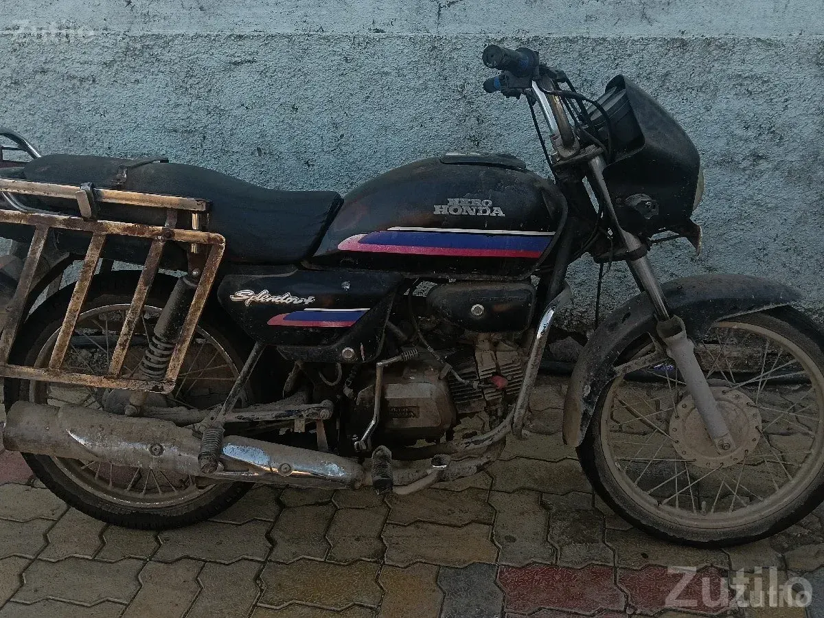Used 2011 Motorcycle for Sale - Bikes - Khambhalia - Image 3