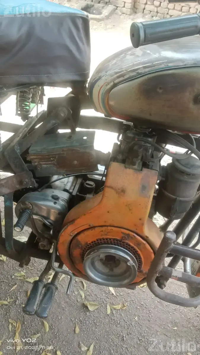 Auto Rickshaw with 8 Sal Engine - Auto Rickshaws - Khambhalia - Image 4