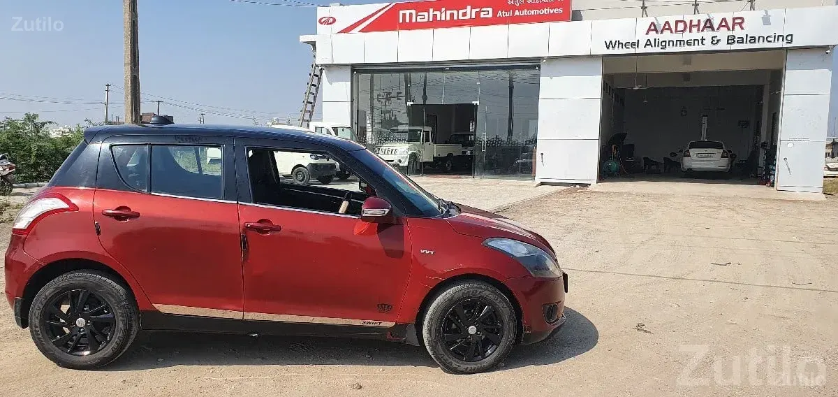 Maruti Suzuki Swift 2012 Red for Sale - Cars - Lalpur - Image 2