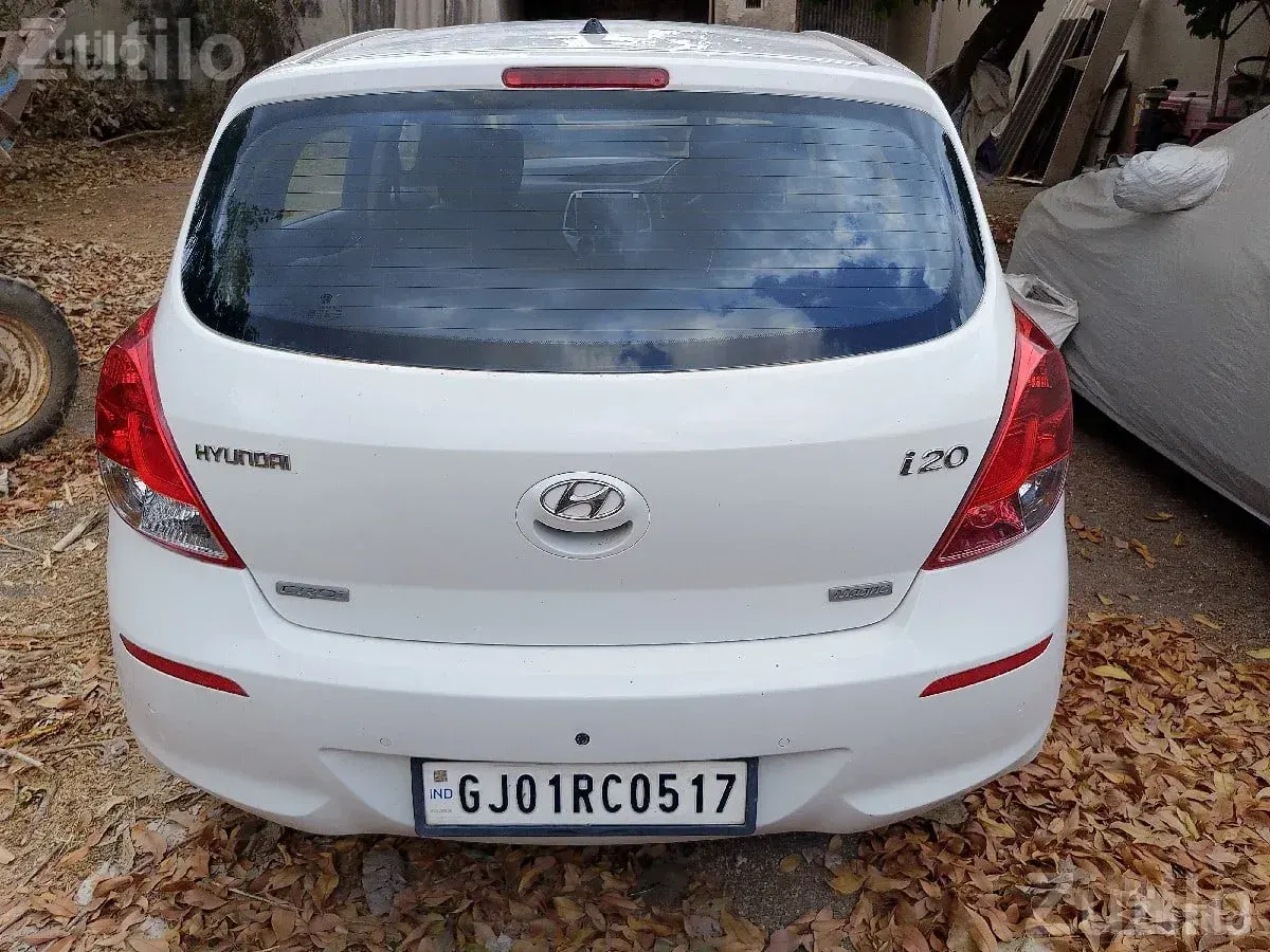 2013 Hyundai i20 Diesel White, 110000 km - Cars - Lalpur - Image 2