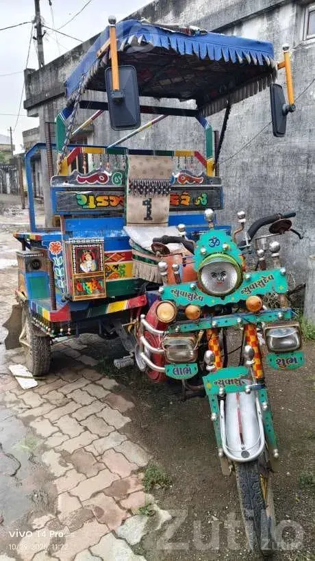 2015 Passenger Auto Rickshaw with New Tyres - ઓટો રિક્ષા - મેન્ડરડા - Image 4