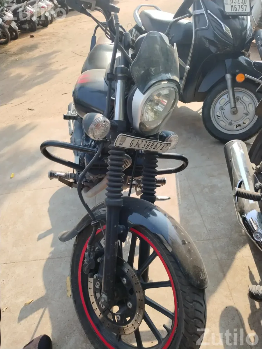 Avenger 220 street 2018 - Bikes - Borsad - Image 3