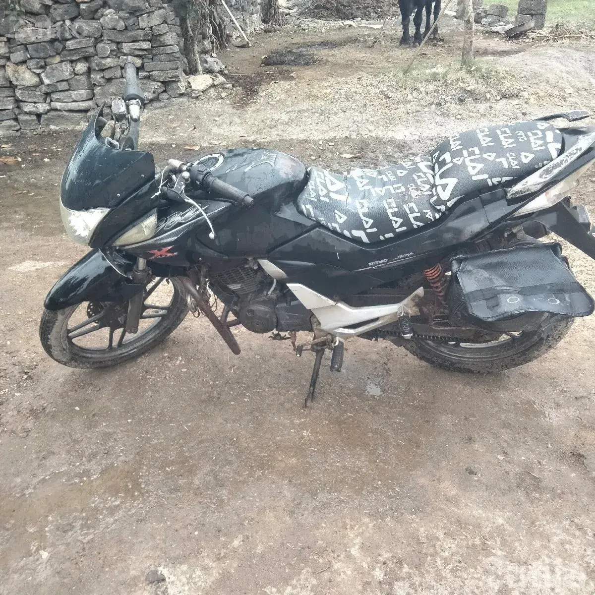 Hero CBZ Xtreme 2012 Used Bike - Bikes - Bhanvad - Image 2