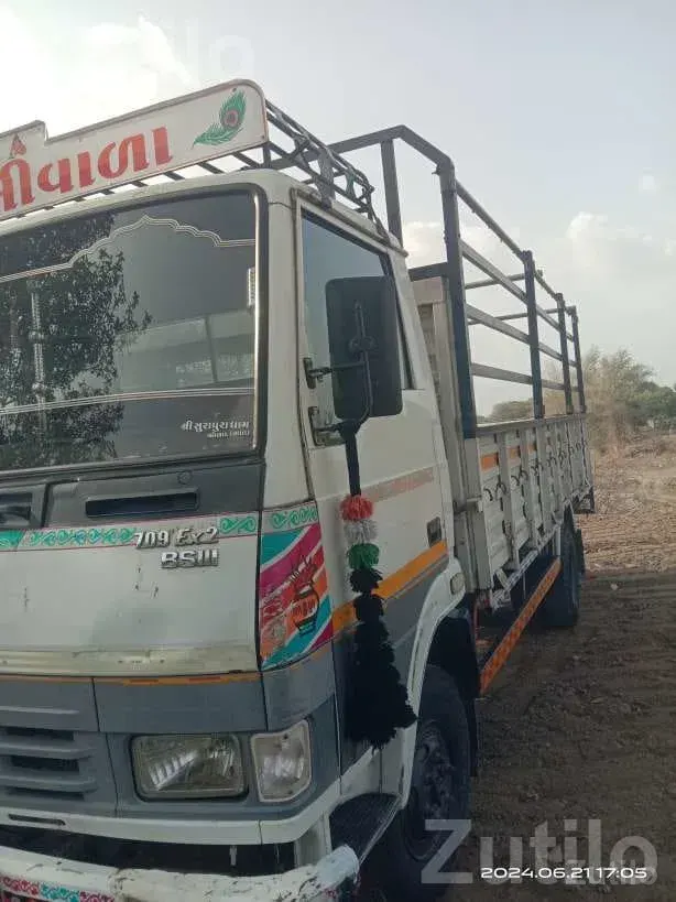 Tata 709 LPT 17 Feet Truck 2012 - ટ્રક અને લોરી - ગોંડલ - Image 2