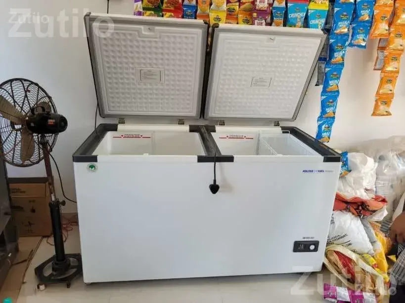 Double Door Ice Cream Freezer 2 Years Old - Refrigerators - Jamjodhpur - Image 4