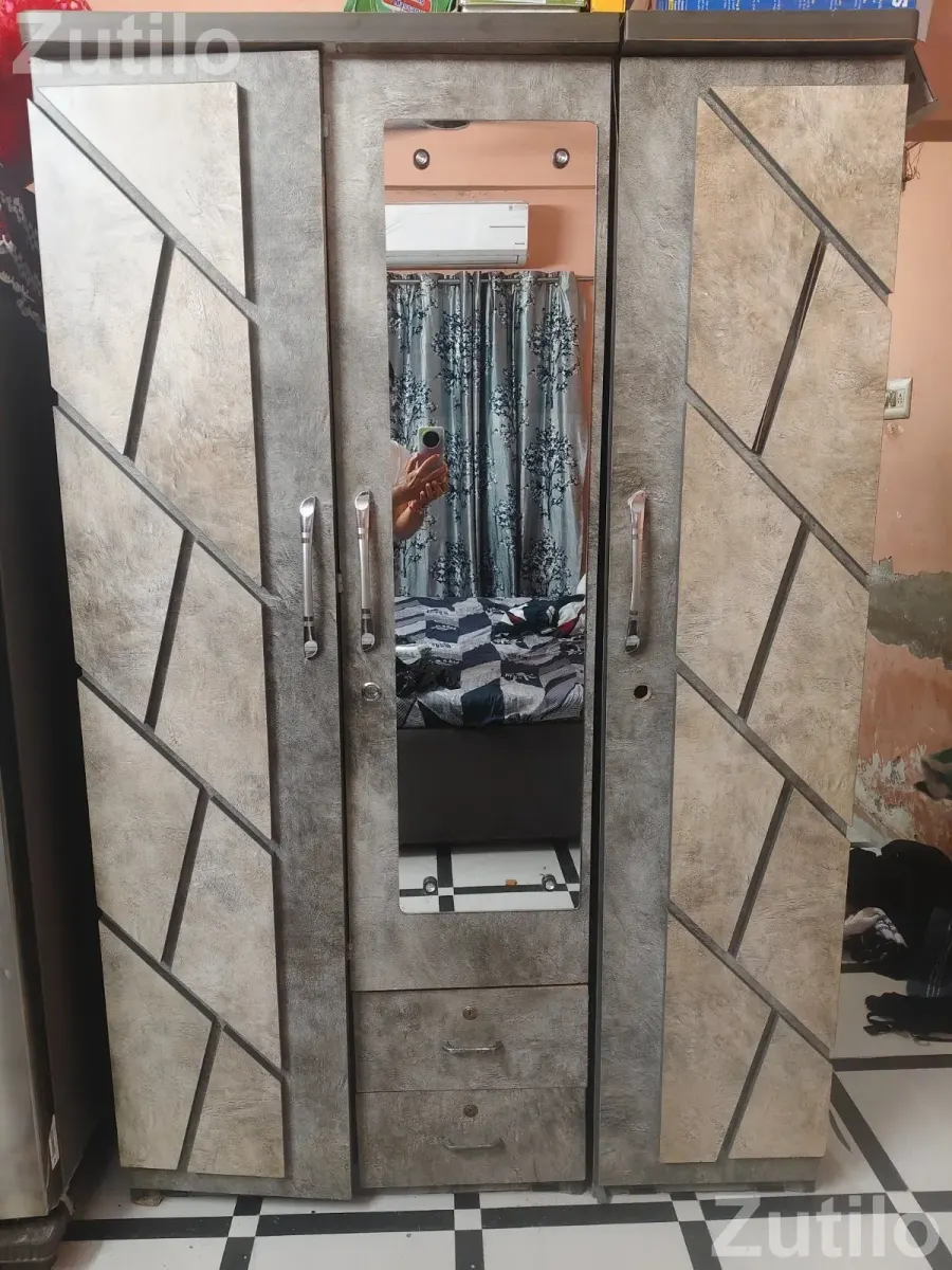 Wardrobe - વોર્ડરોબ, કબાટ અને સ્ટોરેજ - અમદાવાદ શહેર - Image 2