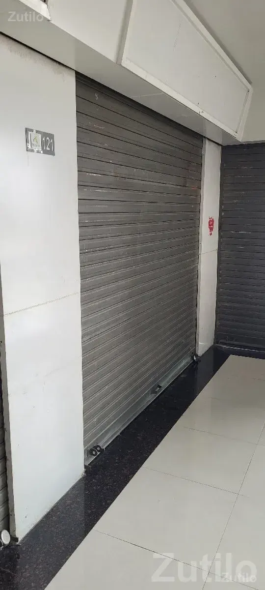 Shop for Sale in Atlanta Mall Surat - Shops - Ranavav - Image 1