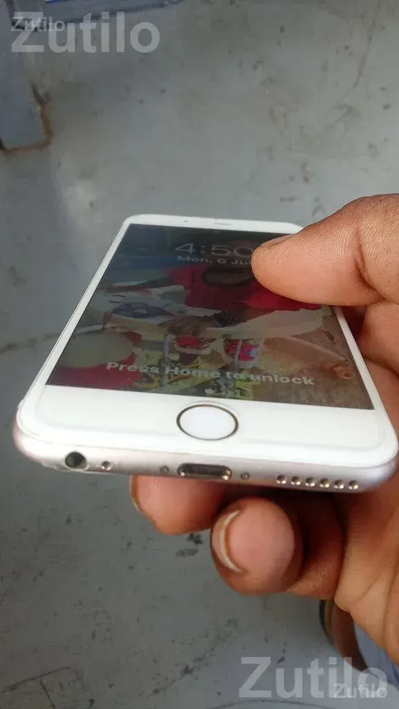 Apple iPhone 6 Silver, Software Not Updating - Mobile Phones - Nadiad - Image 2