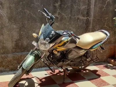 Yamaha 2017 used bike in good condition Yamaha 2017 used bike in good condition