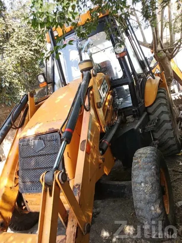 2011 JCB Backhoe Loader 3 Owner - બાંધકામના વાહનો - જુનાગઢ - Image 5