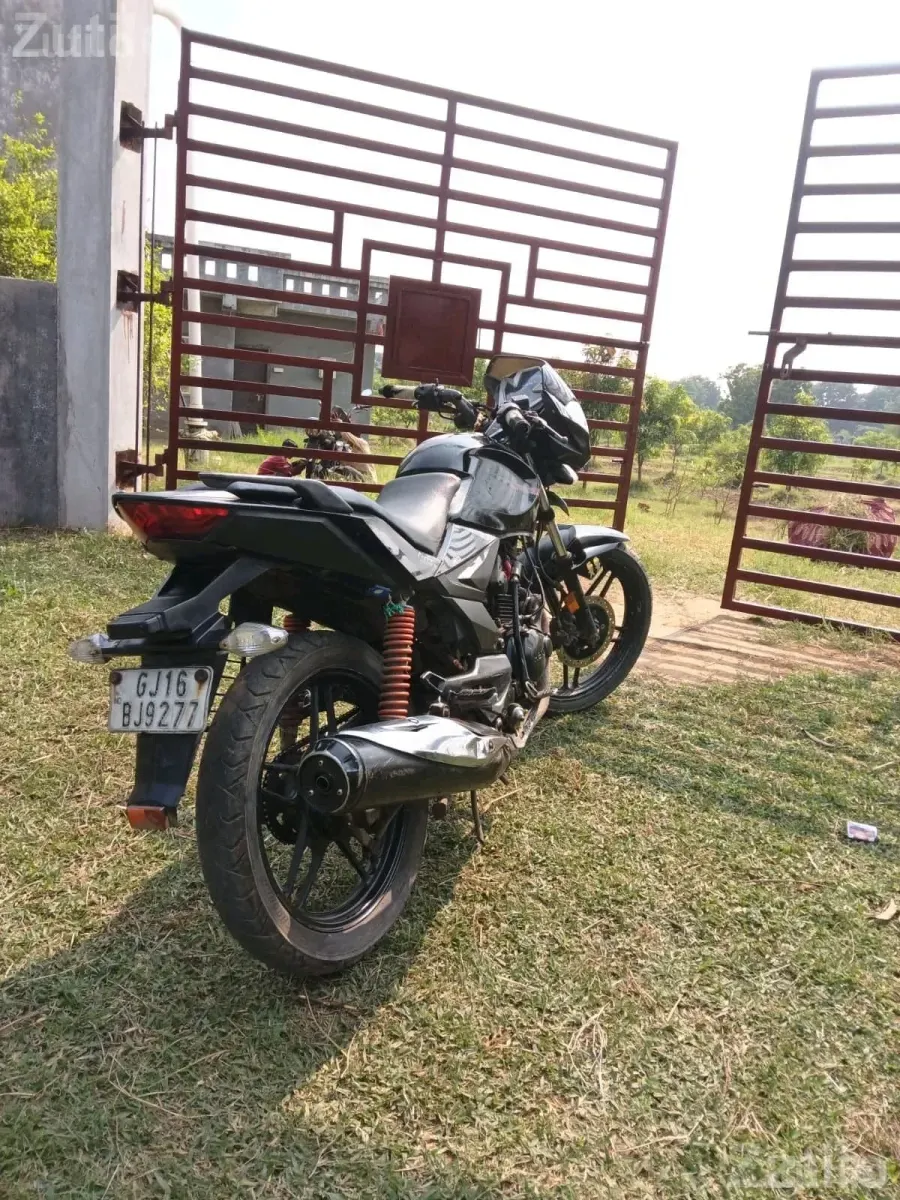 Hero Motorcycle Black Commuter Bike - Bikes - Padra - Image 5