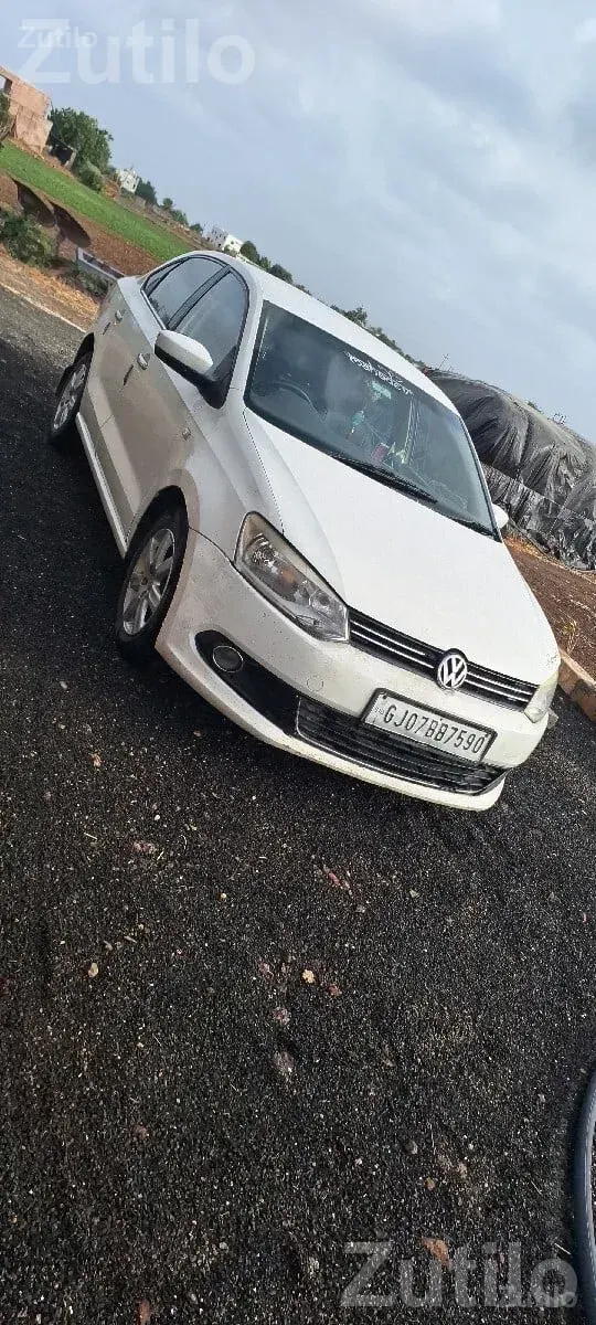 Volkswagen Vento 1.6 2011 Sedan - કાર - કલ્યાણપુર - Image 3