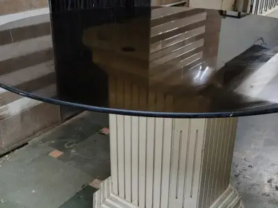 Dining table with unbreakable glass Dining table with unbreakable glass