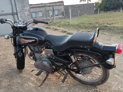 Royal Enfield Bullet 2016 Standard Black Royal Enfield Bullet 2016 Standard Black