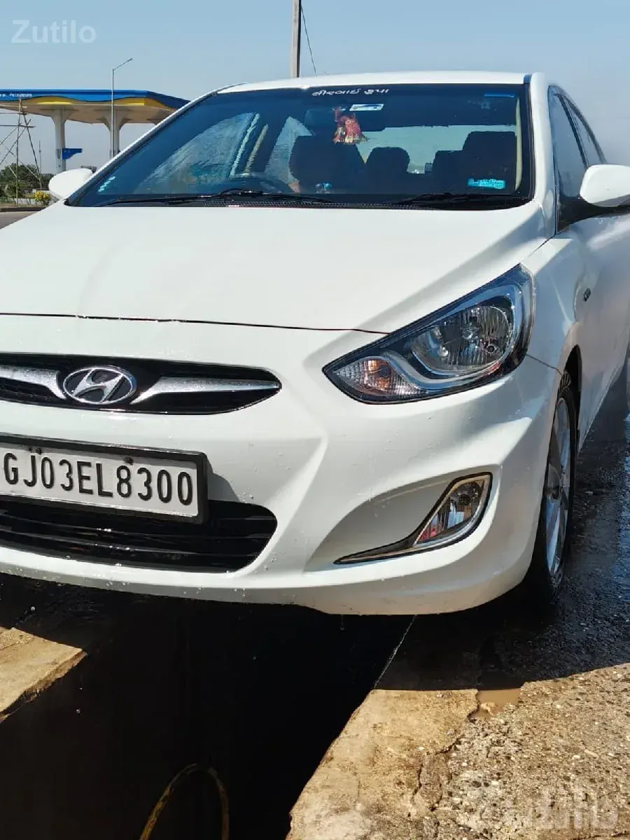 2012 Hyundai Verna White Sedan - Cars - Bhanvad - Image 2