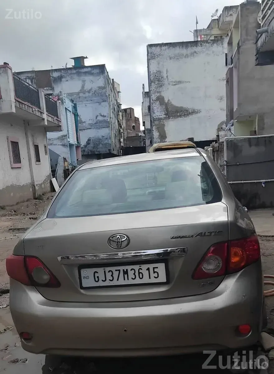 Toyota Corolla Altis Sedan – Beige - Cars - Ahmedabad City - Image 2