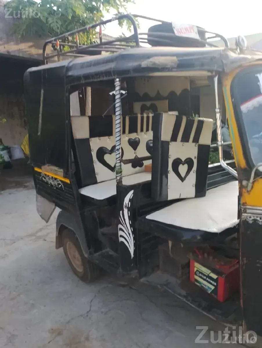 Used Passenger Auto Rickshaw Piaggio Type - Auto Rickshaws - Kalyanpur - Image 2