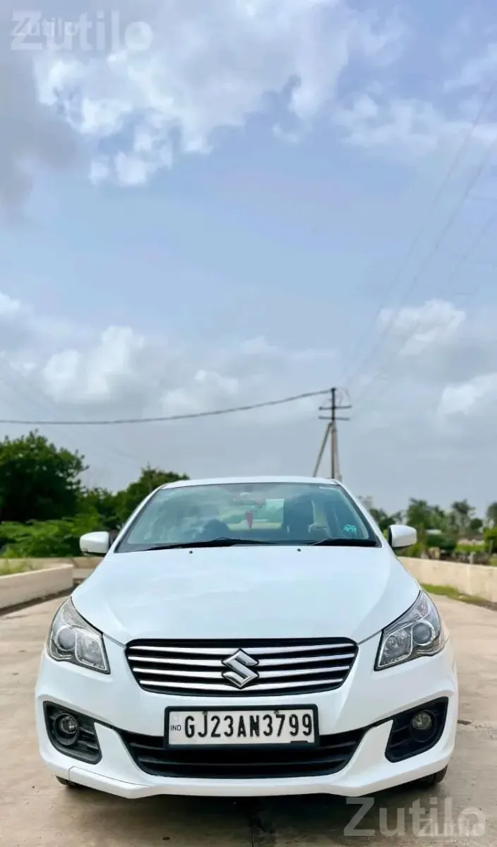 Maruti Suzuki Ciaz VDi+ 2015 - કાર - જુનાગઢ - Image 4