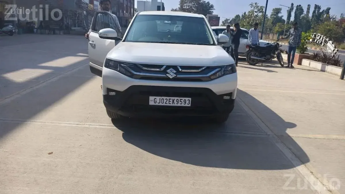 Maruti Suzuki Brezza Petrol Car for Sale - Cars - Visnagar - Image 2